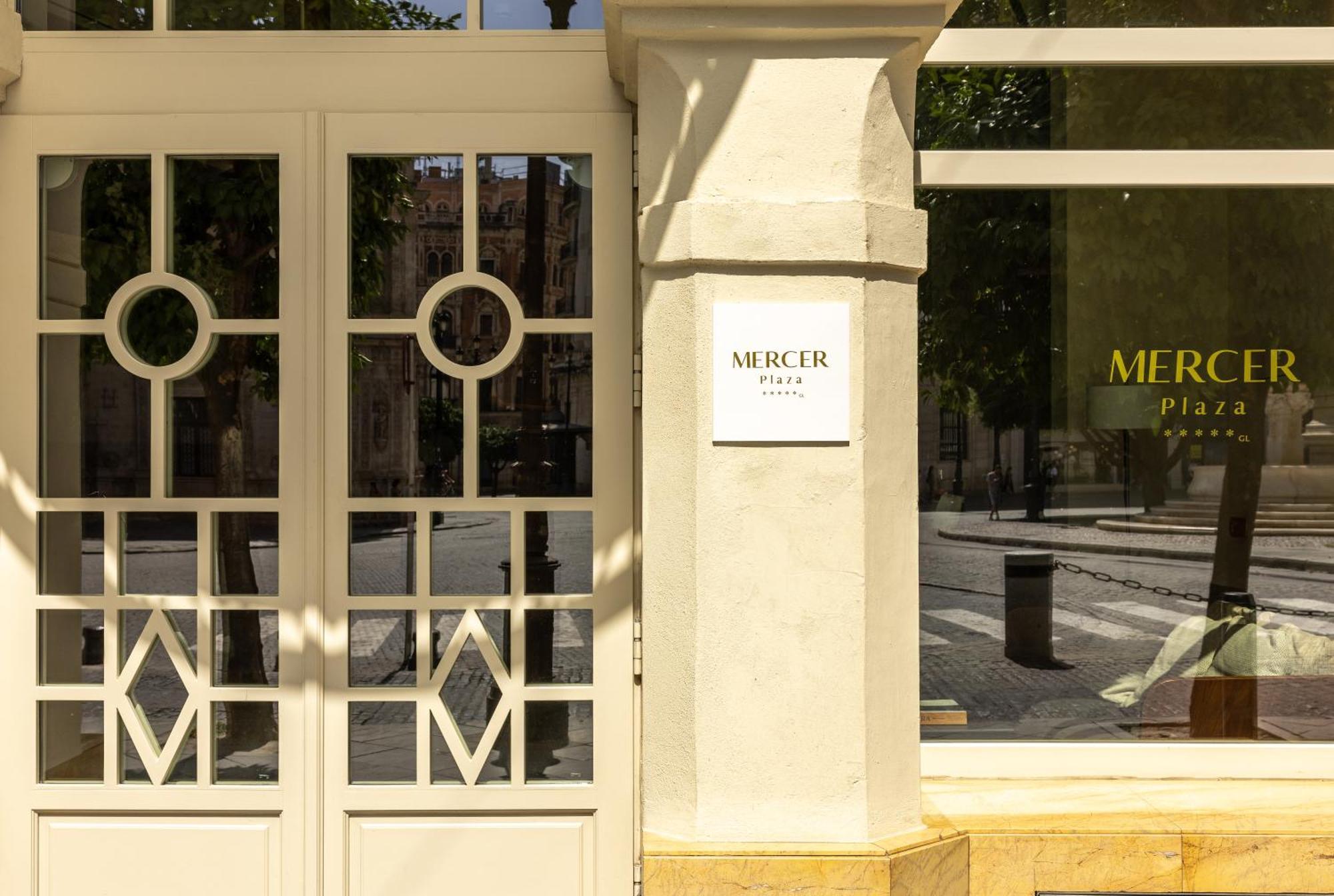 Mercer Plaza Sevilla 5 Gl Exteriör bild